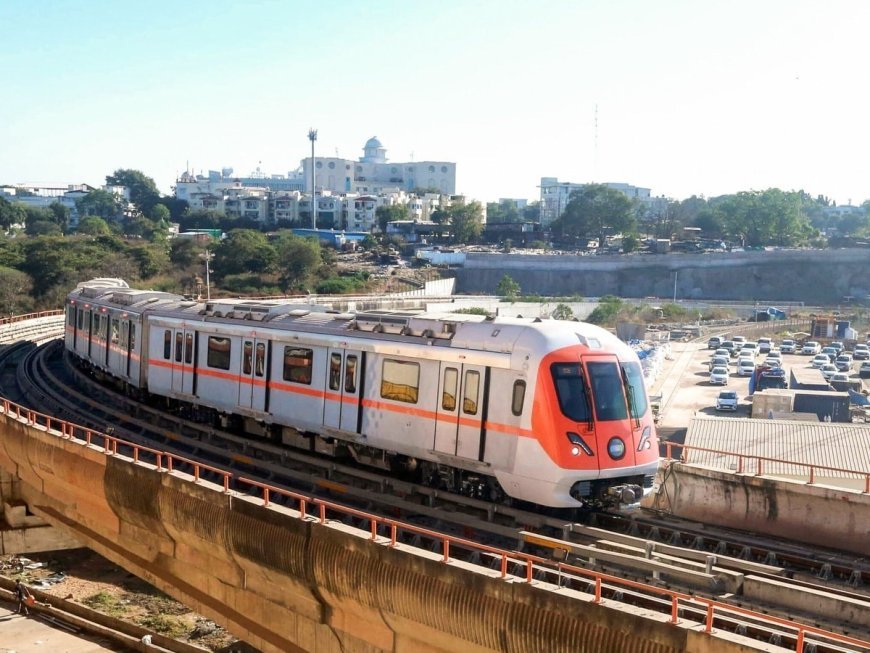 भोपाल मेट्रो में हवाई सफर जैसे नियम लागू, इमरजेंसी बटन दबाने पर 10 हजार जुर्माना