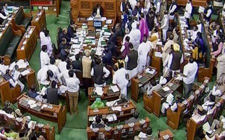 लोकसभा में हंगामा, बजट चर्चा बाधित